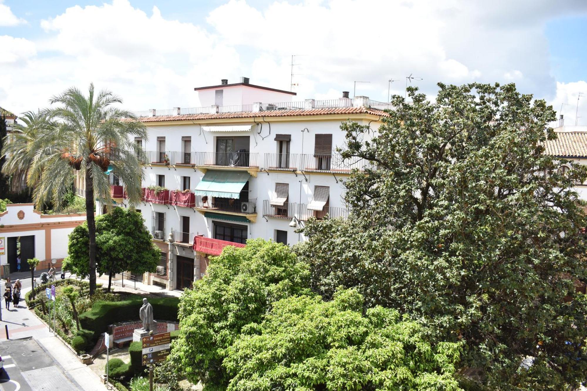 En El Centro Con Parking Y Terraza *